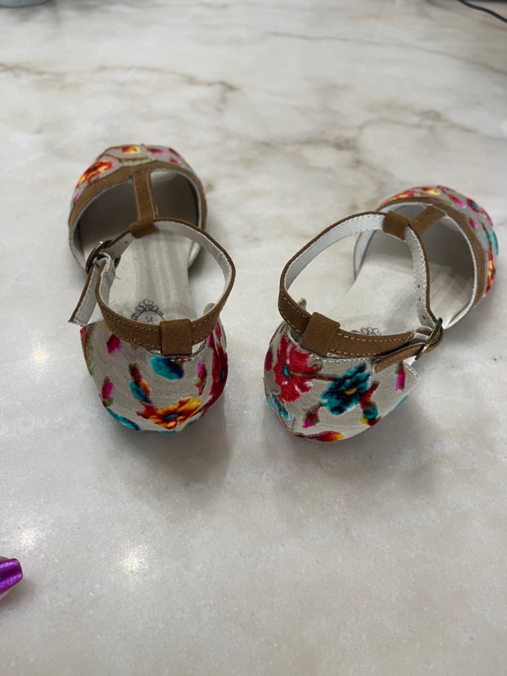 Joyfolie Girls Multicolor Floral Embroidered Tan Stella Flat Sandals - Picture 5 of 7
